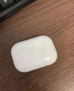 apple airpods black