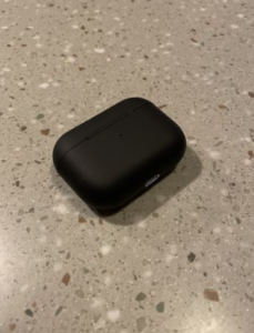 black pods pro black table