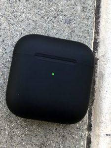 airpods black apple
