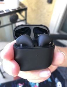 airpods black
